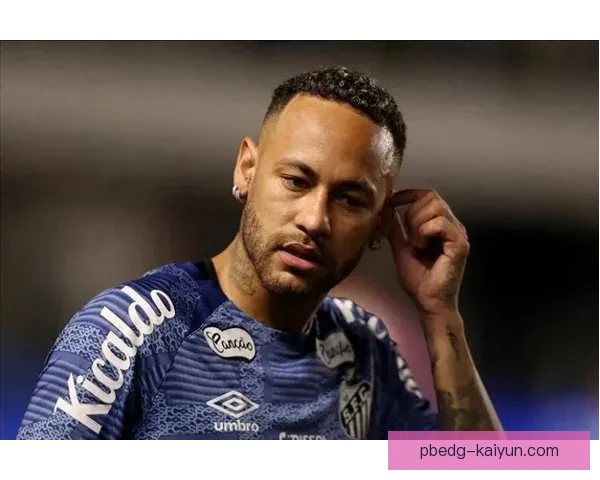 内马尔凭借精湛表现持续受到关注，力争普斯卡什奖进球荣誉